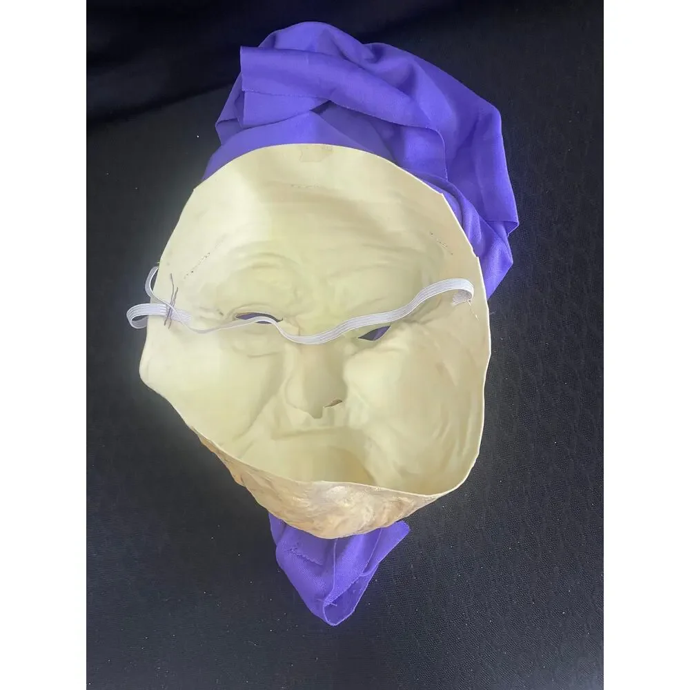 SEASONAL VISIONS granny mask